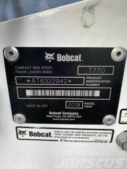 Bobcat T770  스키드로더