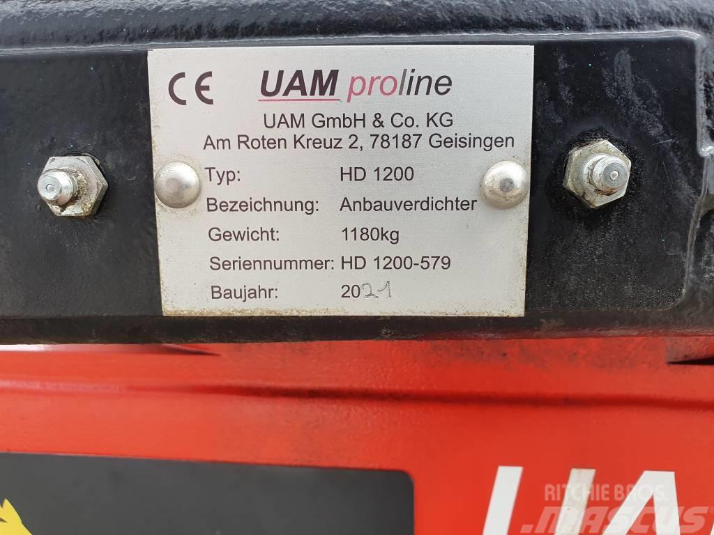  UAM HD 1200 기타