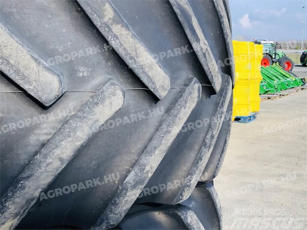  twin wheel set with Continental 710/75R42 tires 이중 바퀴