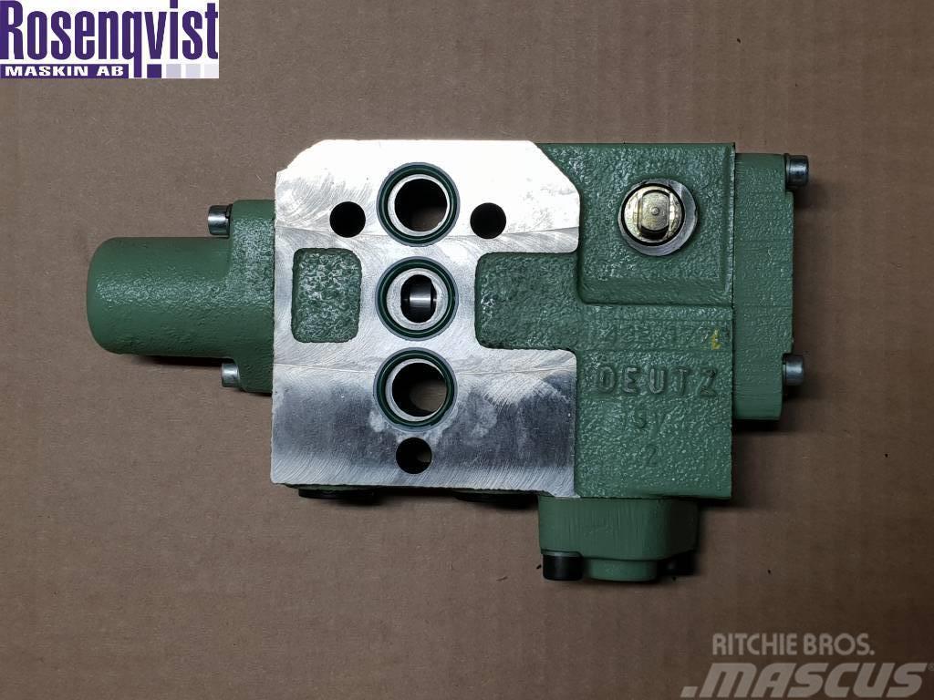 Deutz-Fahr Spool valve 04358546, 0435 8546, 4358546 유압식 기계