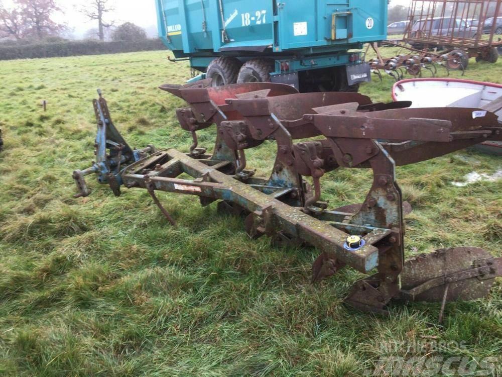 Ransomes 3 Furrow reversible plough £450 plus vat £540 기존 플로우(쟁기)
