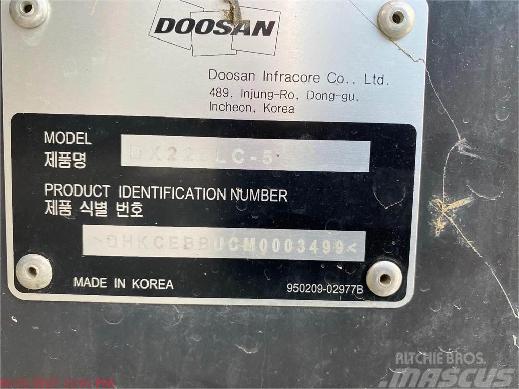 Doosan DX225 LC-5 대형 굴삭기 29톤 이상