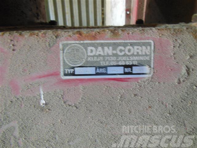 Dan-Corn trukket af Deutz dieselmotor DC 40 54.000 m3/t ved 곡물 건조기