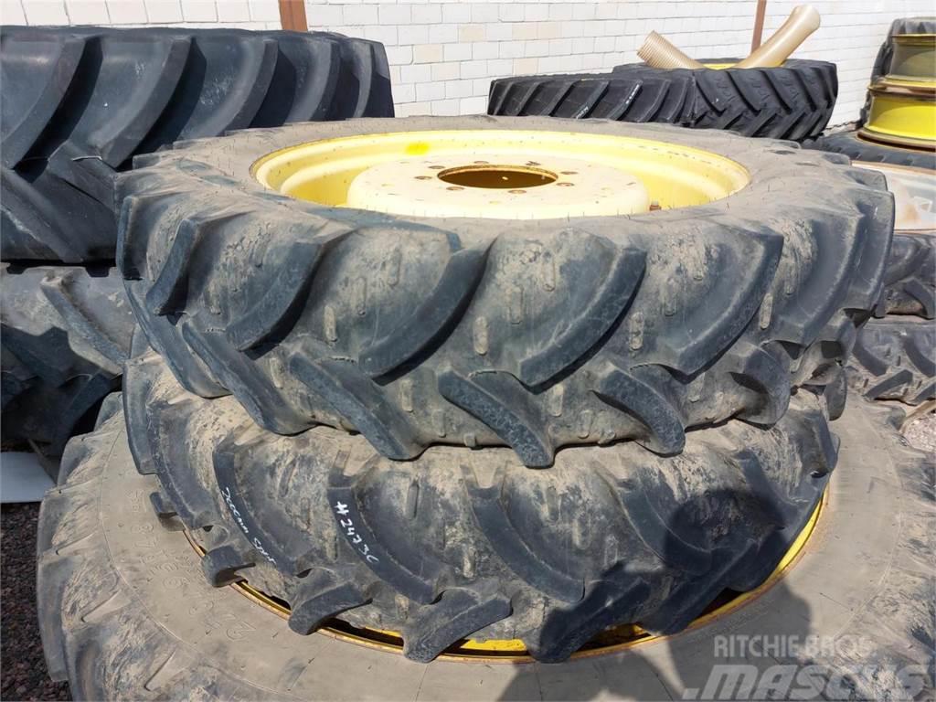 Kleber 270/95R32 타이어, 휠 및 림