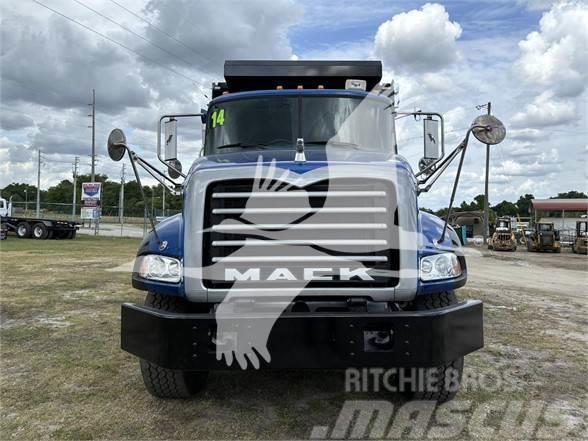 Mack GRANITE GU813 덤프 트럭