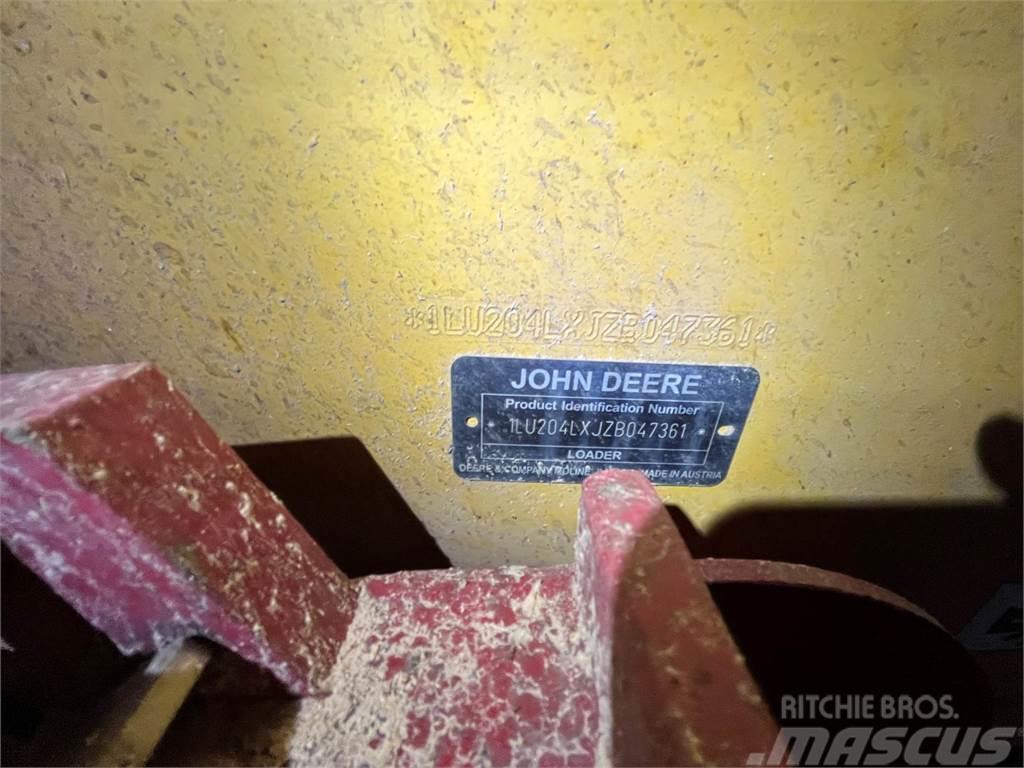 John Deere 204L Wheel loaders