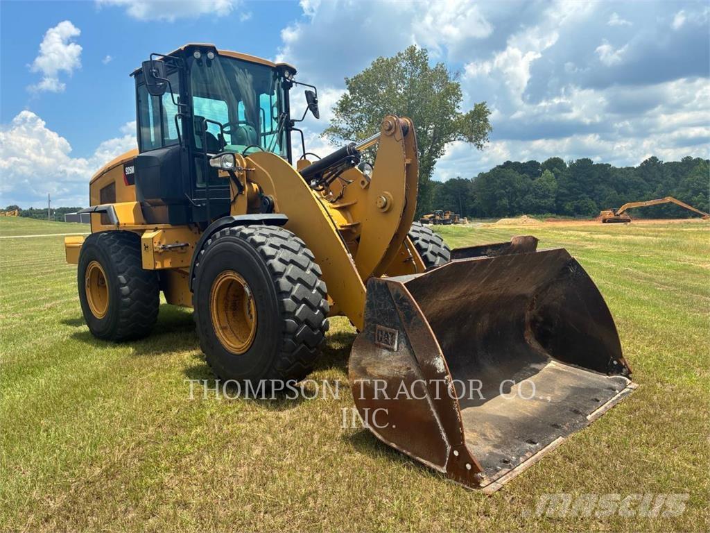CAT 926M 휠로우더